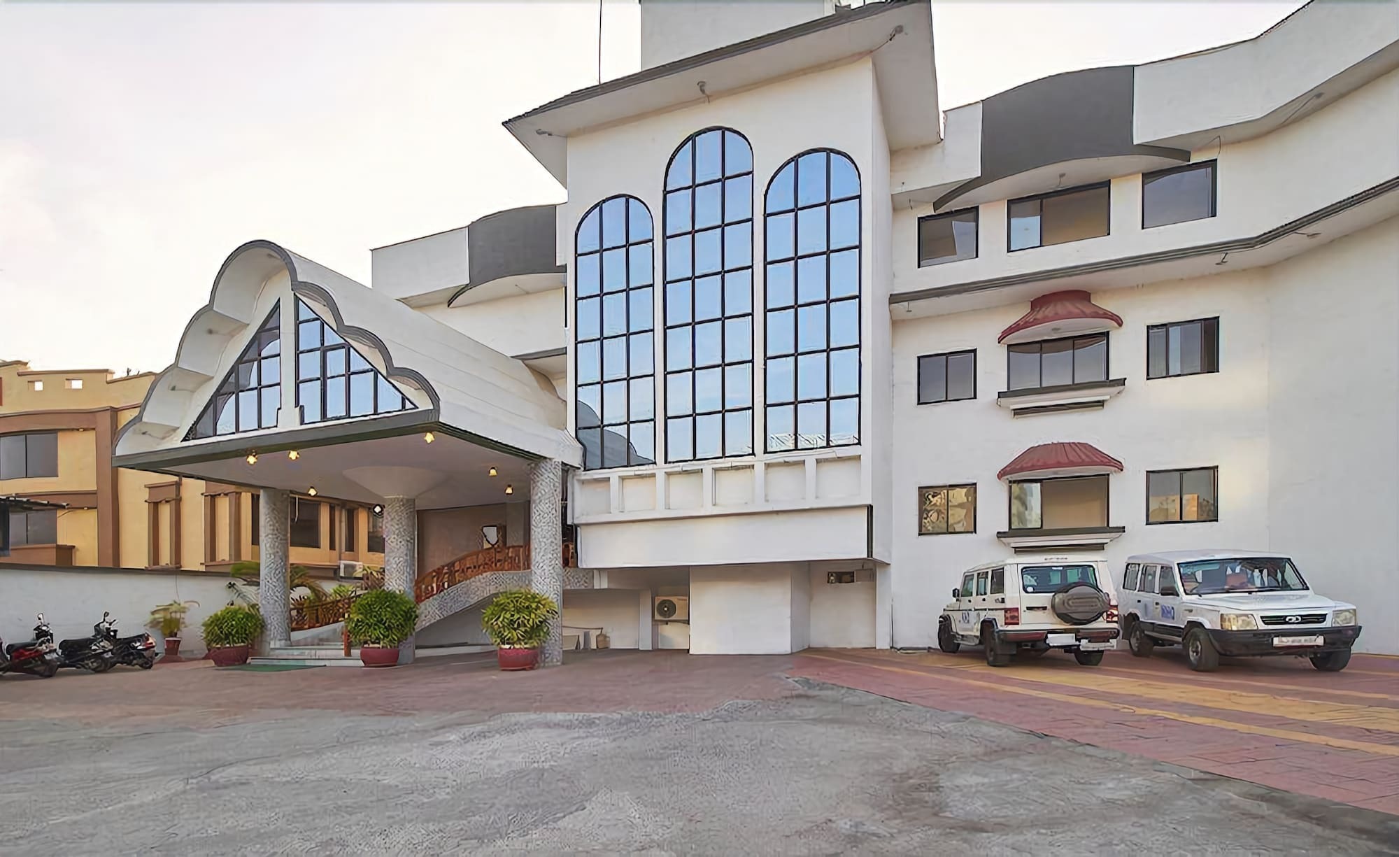 Hotel Princess Park Daman Exterior photo